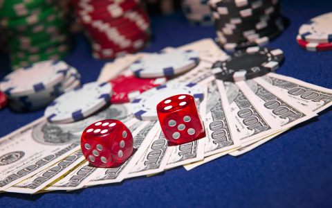 Học hỏi kinh nghiệm đánh Poker chuyên nghiệp để thành công