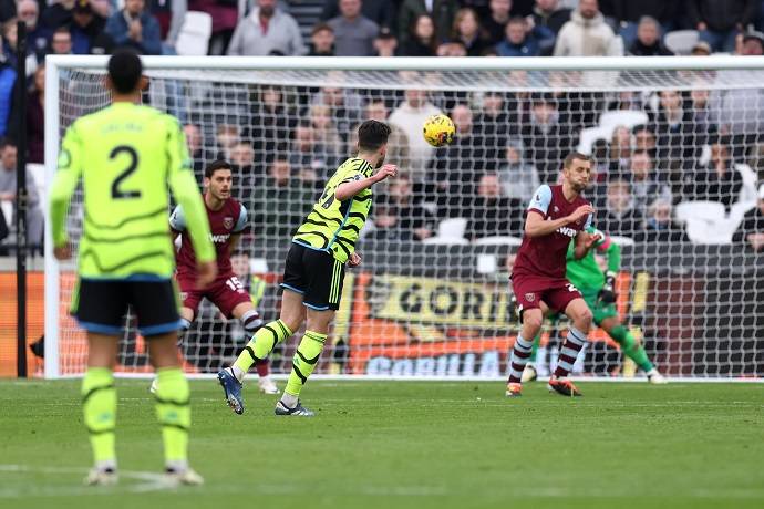 Soi kèo phạt góc tối nay: West Ham vs Arsenal kèo góc ra sao?